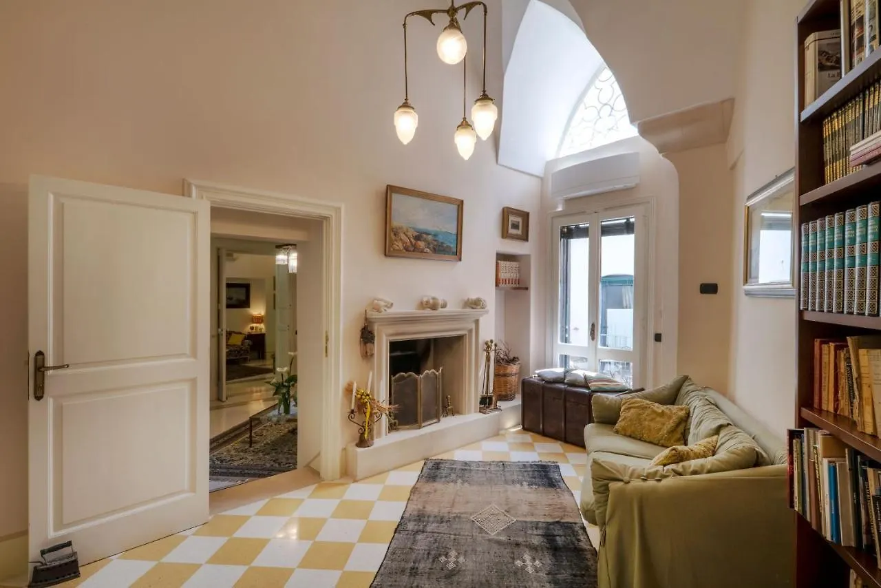 Palazzo Rollo Bed & Breakfast Lecce Italy
