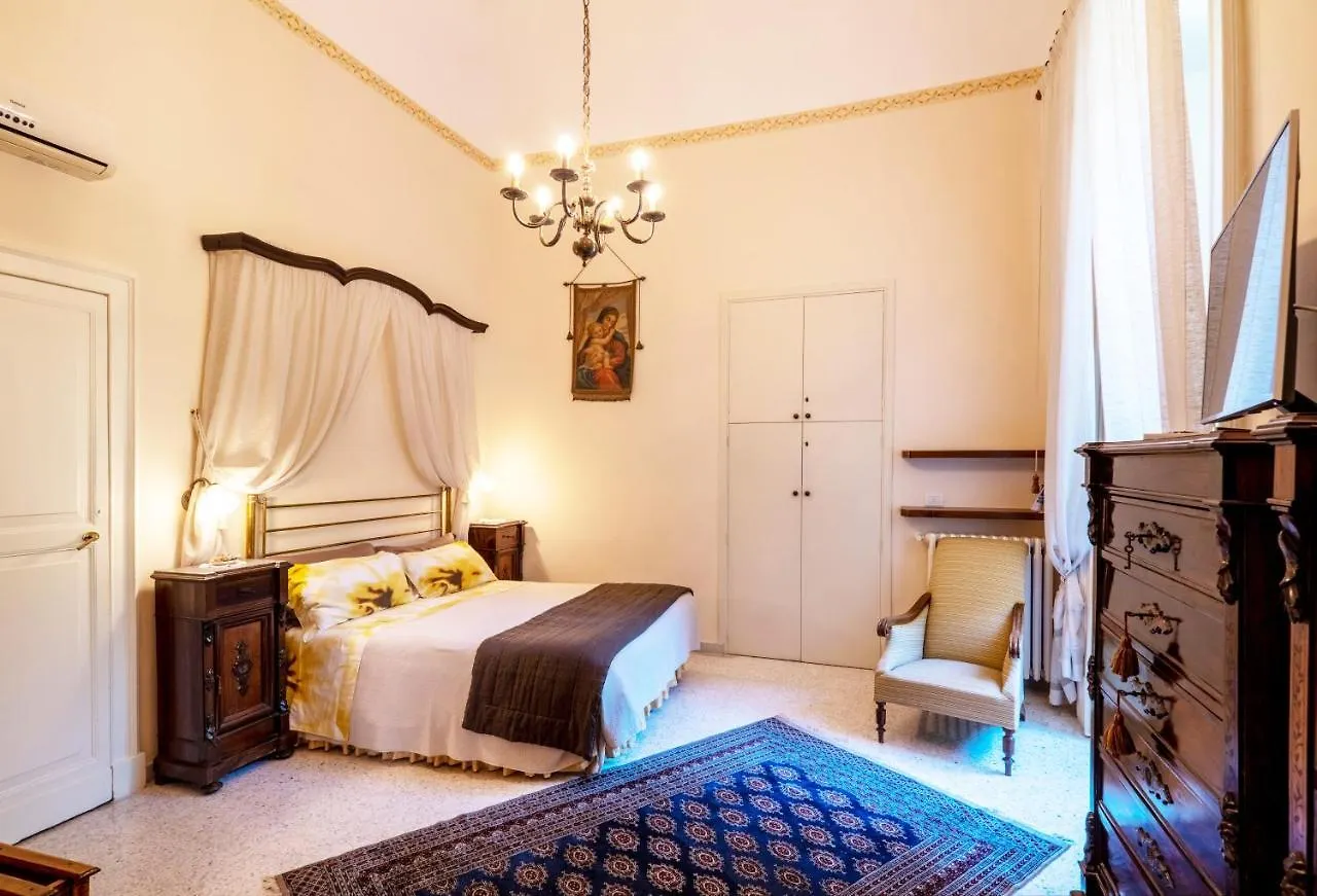 Palazzo Rollo Bed & Breakfast Lecce Italy