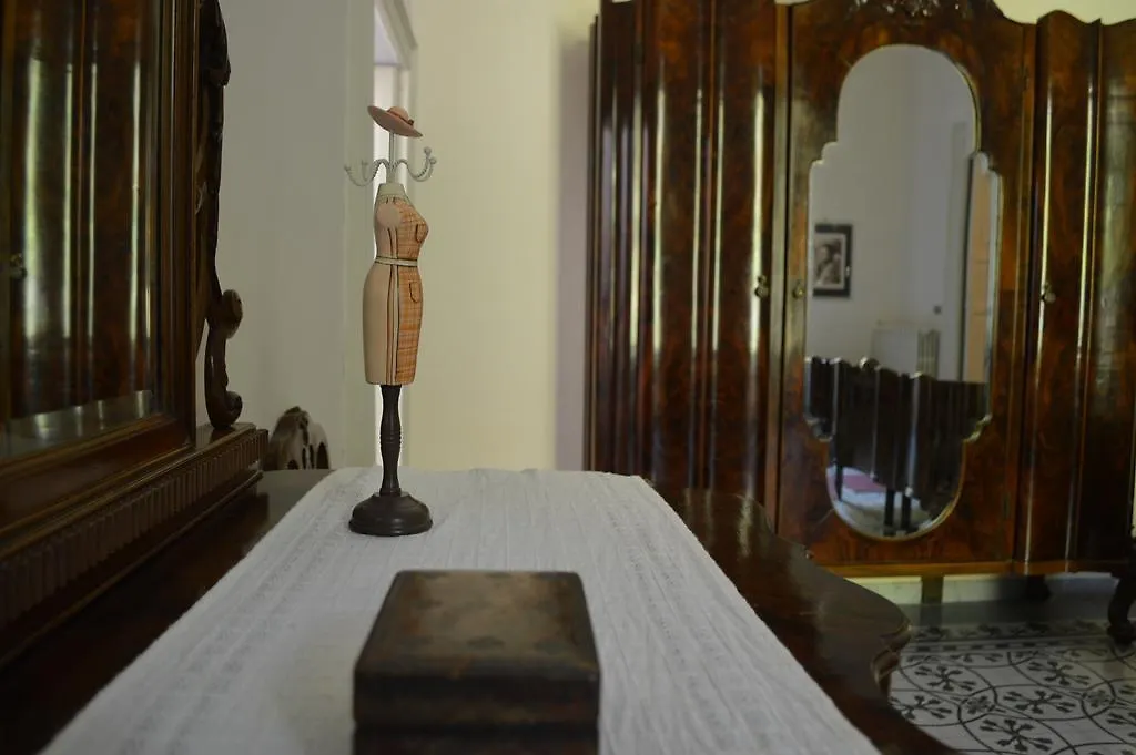 **  Palazzo Rollo Bed & Breakfast Lecce Italy