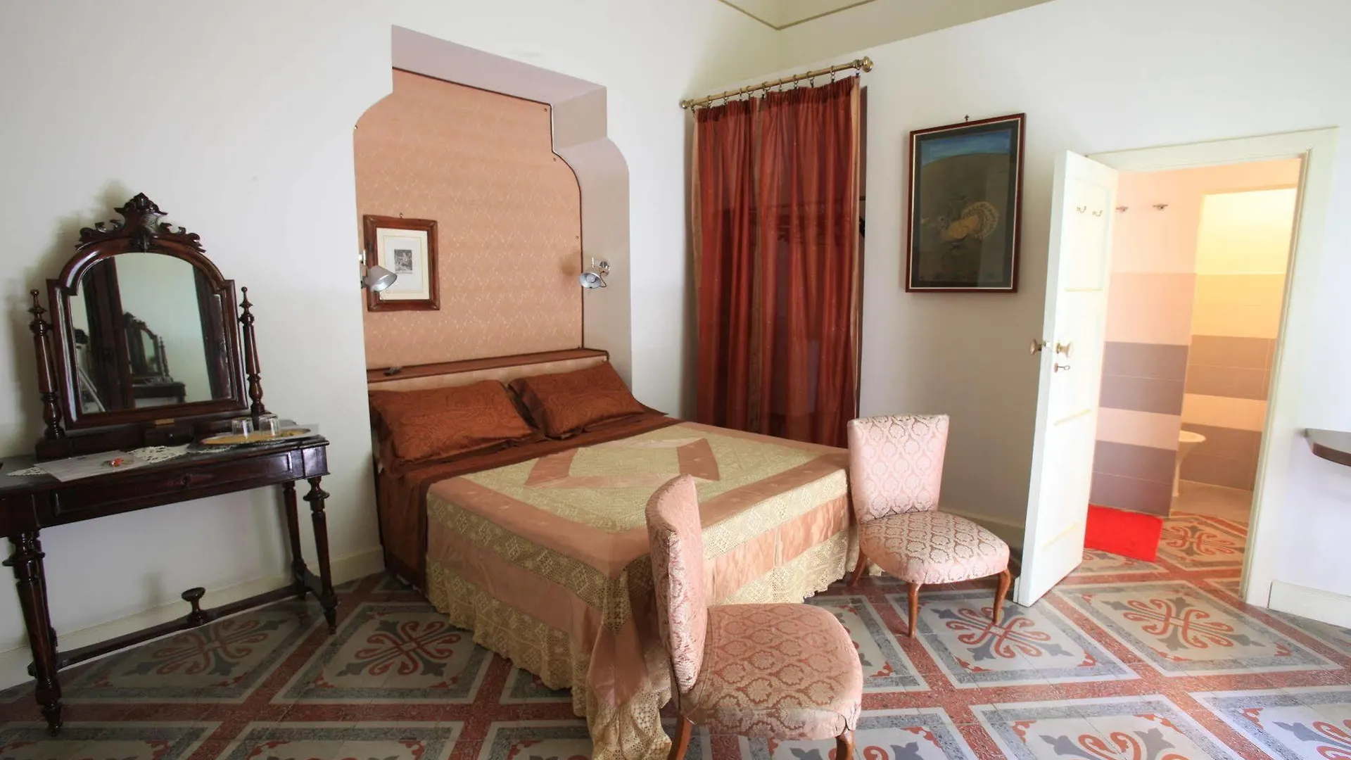 Palazzo Rollo Bed & Breakfast Lecce 2*,  Italy