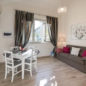  Apartment Roommo Santa Maria Novella Italien